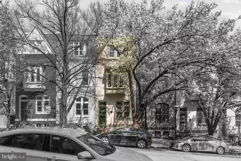 1215 John St, Baltimore, MD 21217