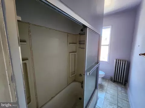 Bath - 1934 N Washington St, Baltimore, MD 21213 photo 3 of 3