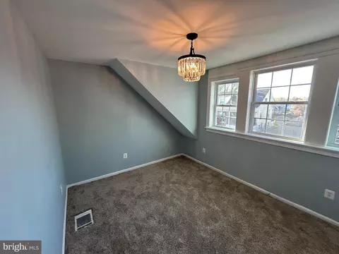 Bedroom - 6528 Parnell Ave, Baltimore, MD 21222 photo 3 of 6
