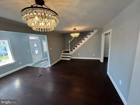 Living - 6528 Parnell Ave, Baltimore, MD 21222 photo 5 of 5