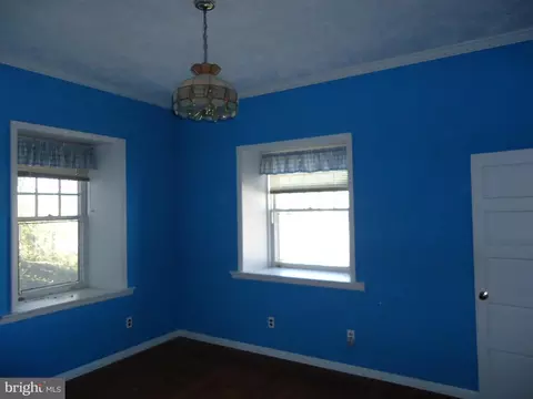 Bedroom - 1000 Walnut Ave, Baltimore, MD 21229 photo 1 of 2
