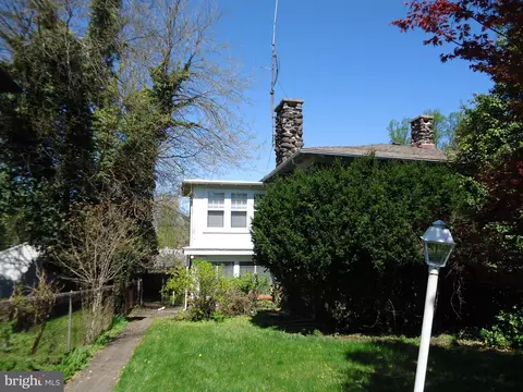 Exterior - 1000 Walnut Ave, Baltimore, MD 21229 photo 3 of 12
