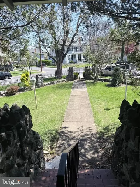 Exterior - 1000 Walnut Ave, Baltimore, MD 21229 photo 12 of 12
