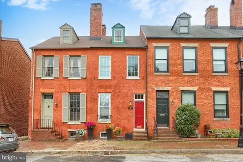 111 Barre St W, Baltimore, MD 21201