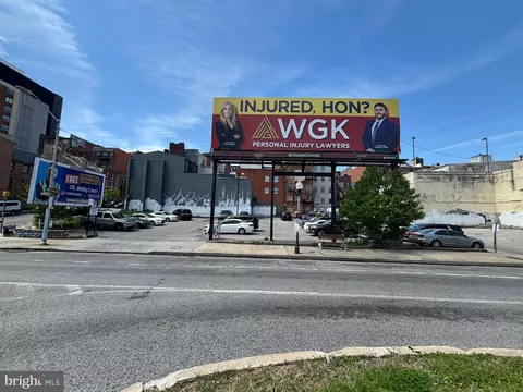 402 Saint Paul St, Baltimore, MD 21202