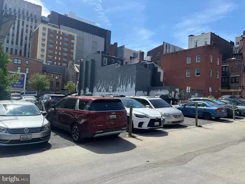 402 Saint Paul St, Baltimore, MD 21202 photo 5