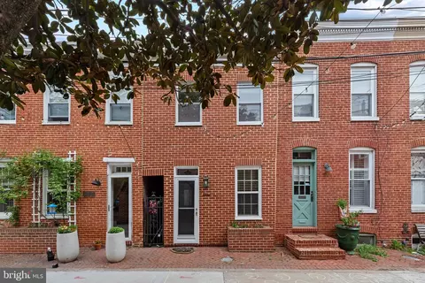 1249 Knox Ct, Baltimore, MD 21230