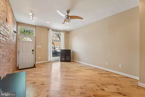 Living - 341 S Macon St, Baltimore, MD 21224 photo 2 of 5