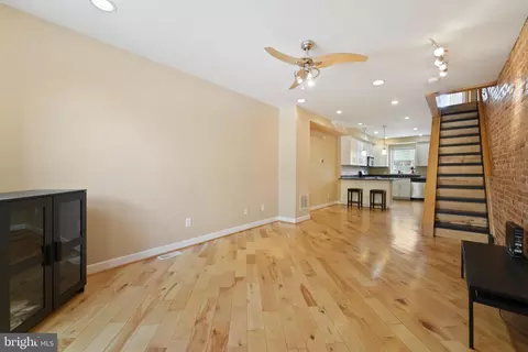 Living - 341 S Macon St, Baltimore, MD 21224 photo 4 of 5