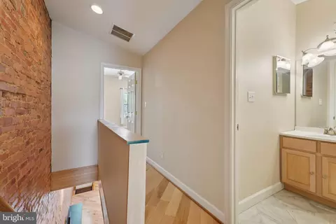 Entry Way - 341 S Macon St, Baltimore, MD 21224 photo 4 of 4