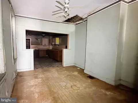 Entry Way - 2029 Annapolis Rd, Baltimore, MD 21230 photo 1 of 2