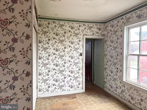 Bedroom - 2029 Annapolis Rd, Baltimore, MD 21230 photo 2 of 3