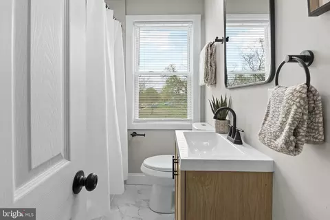Bath - 5907 Leith Walk, Baltimore, MD 21239 photo 1 of 4