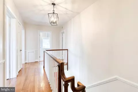 Entry Way - 106 Goodale Rd, Baltimore, MD 21212 photo 5 of 5