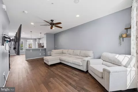 Entry Way - 738 S Macon St, Baltimore, MD 21224 photo 5 of 5
