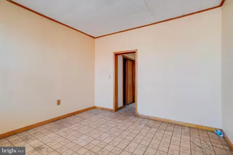 Bedroom - 38 S Curley St, Baltimore, MD 21224 photo 4 of 5
