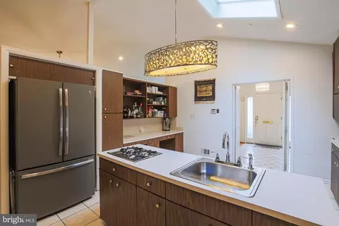 Kitchen - 5919 Winner Ave, Baltimore, MD 21215 photo 4 of 6