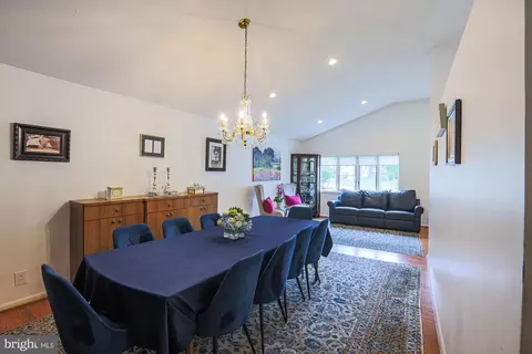 Dining - 5919 Winner Ave, Baltimore, MD 21215 photo 2 of 8