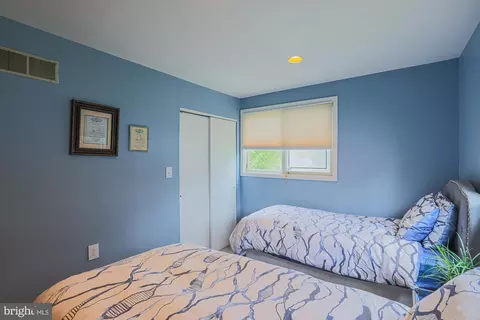 Bedroom - 5919 Winner Ave, Baltimore, MD 21215 photo 8 of 8