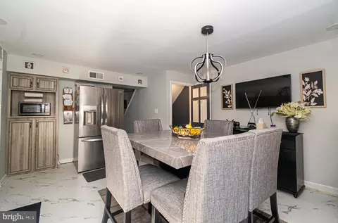 Dining - 2929 Mallview Rd, Baltimore, MD 21230 photo 1 of 1