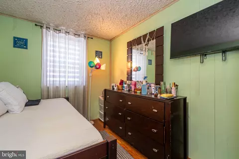 Bedroom - 2929 Mallview Rd, Baltimore, MD 21230 photo 3 of 5