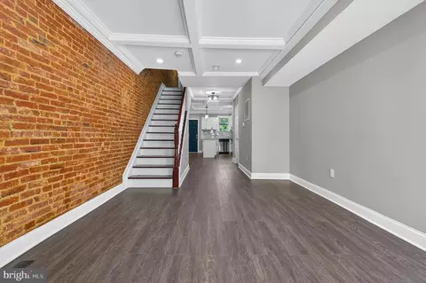 Entry Way - 320 S Pulaski St, Baltimore, MD 21223 photo 5 of 11