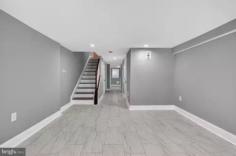 Entry Way - 320 S Pulaski St, Baltimore, MD 21223 photo 10 of 11