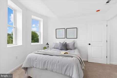 Bedroom - 822 E North Ave, Baltimore, MD 21202 photo 8 of 13