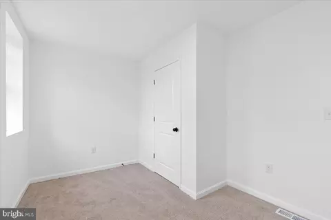 Entry Way - 822 E North Ave, Baltimore, MD 21202 photo 2 of 6