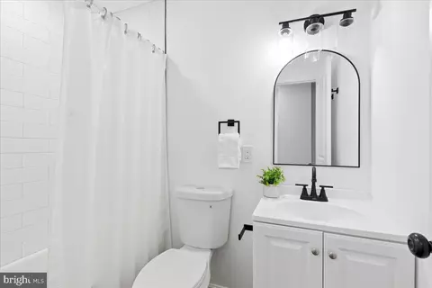 Bath - 822 E North Ave, Baltimore, MD 21202 photo 1 of 8