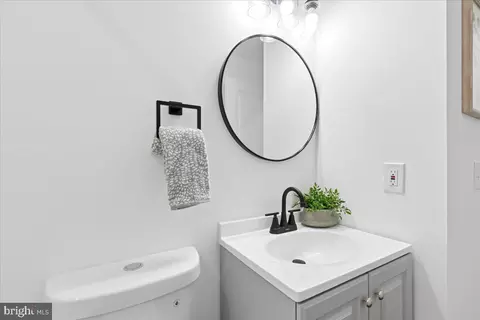 Bath - 822 E North Ave, Baltimore, MD 21202 photo 6 of 8