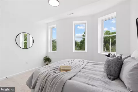 Bedroom - 822 E North Ave, Baltimore, MD 21202 photo 6 of 13