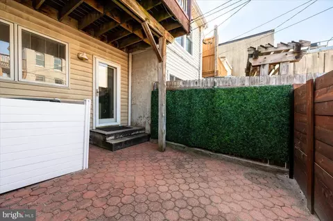 Exterior - 1450 Riverside Ave, Baltimore, MD 21230 photo 5 of 8