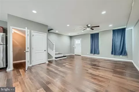 Entry Way - 3927 Boarman Ave, Baltimore, MD 21215 photo 1 of 3