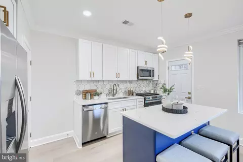 Kitchen - 3234 Elmley Ave, Baltimore, MD 21213 photo 3 of 5