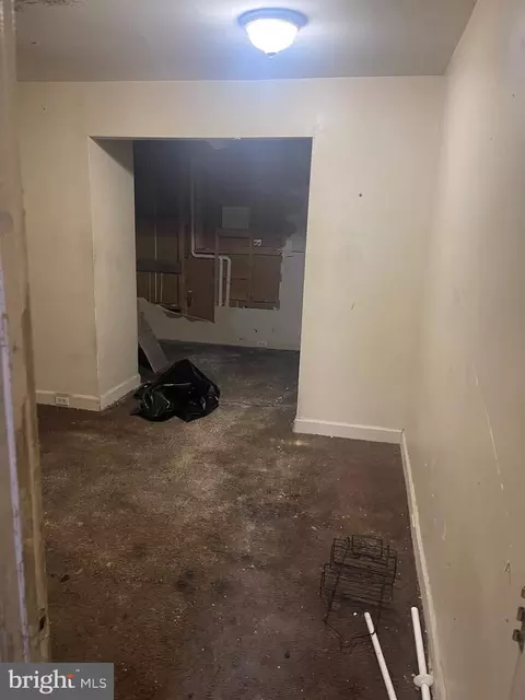 Entry Way - 302 S Payson St, Baltimore, MD 21223 photo 8 of 8