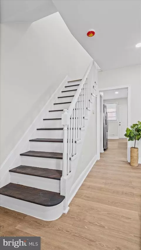 Entry Way - 3928 Grantley Rd, Baltimore, MD 21215 photo 15 of 15
