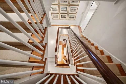 Entry Way - 216 Chancery Rd, Baltimore, MD 21218 photo 4 of 9