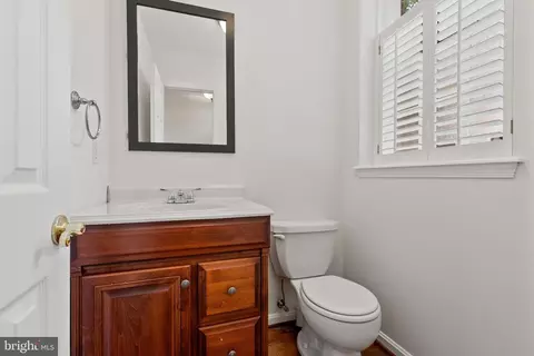 Bath - 141 W Montgomery St, Baltimore, MD 21230 photo 1 of 5