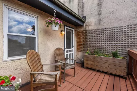 Exterior - 141 W Montgomery St, Baltimore, MD 21230 photo 4 of 9