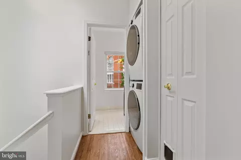 Entry Way - 141 W Montgomery St, Baltimore, MD 21230 photo 8 of 10