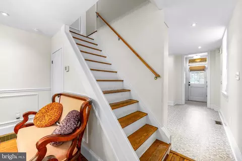 Entry Way - 3368 Hickory Ave, Baltimore, MD 21211 photo 3 of 7