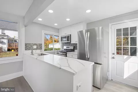 Kitchen - 3814 Walnut Ave, Baltimore, MD 21206 photo 2 of 3