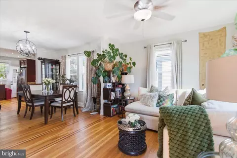 Entry Way - 2812 Kildaire Dr, Baltimore, MD 21234 photo 1 of 1