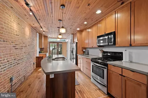 Kitchen - 1535 Marshall St, Baltimore, MD 21230 photo 1 of 2