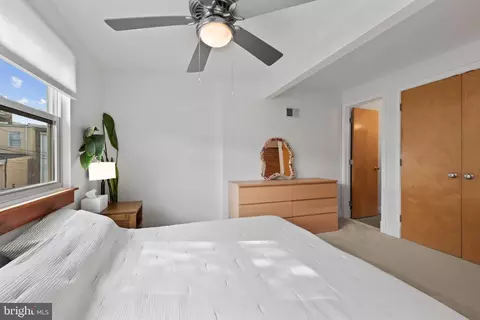 Bedroom - 1535 Marshall St, Baltimore, MD 21230 photo 4 of 6