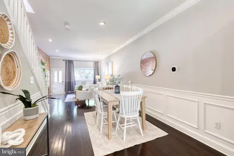 Entry Way - 263 S East Ave, Baltimore, MD 21224 photo 1 of 7