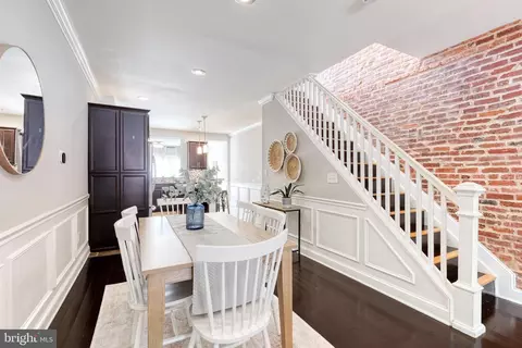 Entry Way - 263 S East Ave, Baltimore, MD 21224 photo 4 of 7