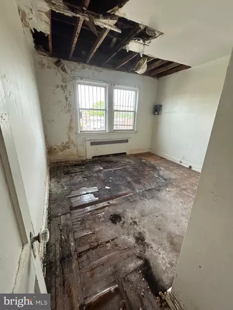 Bedroom - 2500 Quantico Ave, Baltimore, MD 21215 photo 3 of 3