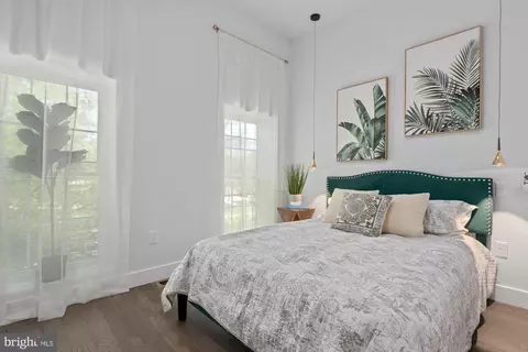 Bedroom - 2713 E Fayette St, Baltimore, MD 21224 photo 2 of 5